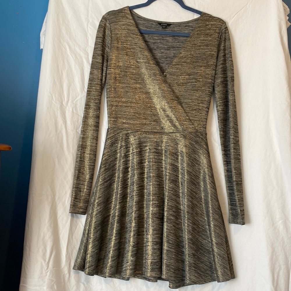 GUESS COCKTAIL DRESS (SIZE MEDIUM)
